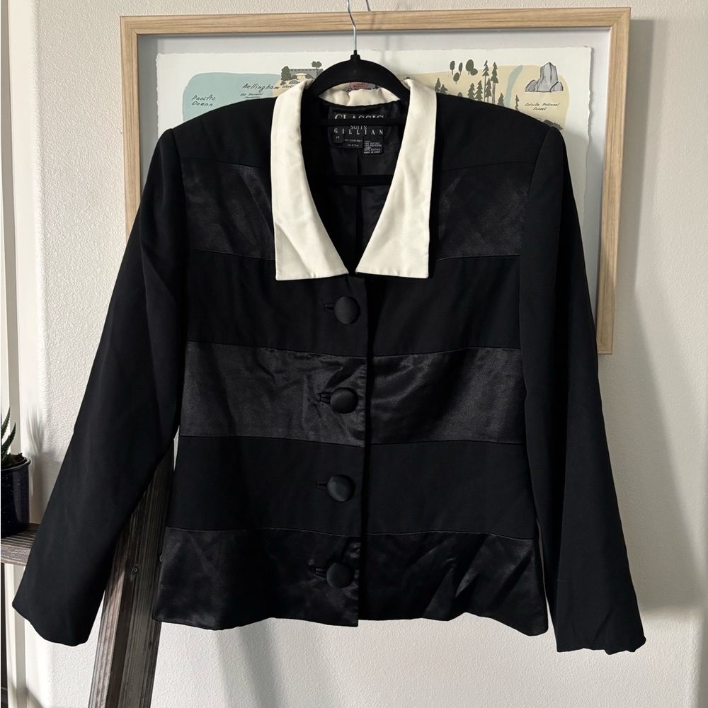 Classic Suits Gillian Black and White Blazer